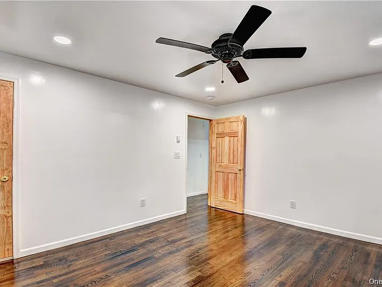 19 Lake Ave — Photo 12