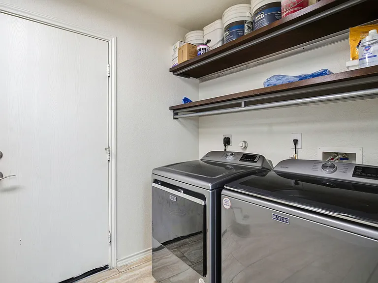 414 Spruce Breeze — Photo 22