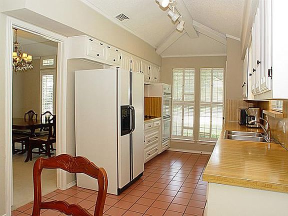 5th image of 16828 Mossy Oak Dr
