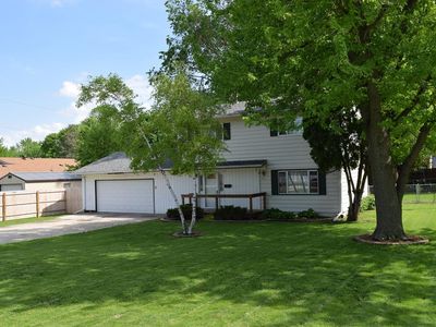 411 E Center Ave, Badger, IA, 50516