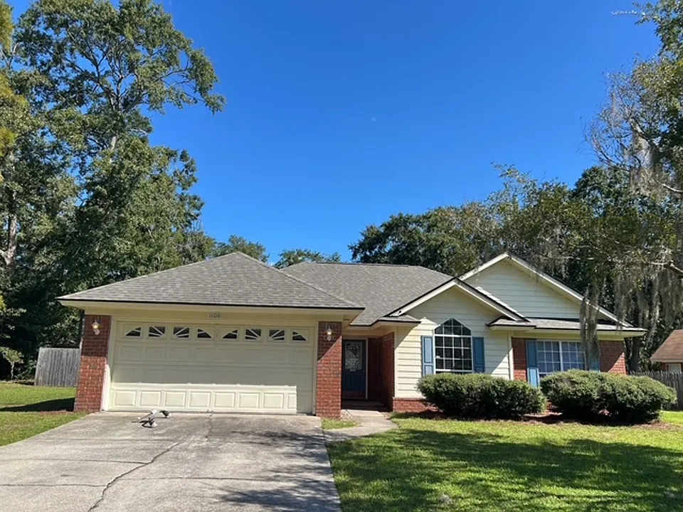 1108 Montclair Dr