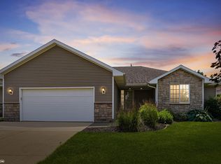 506 Carson Dr, Marshalltown, IA 50158