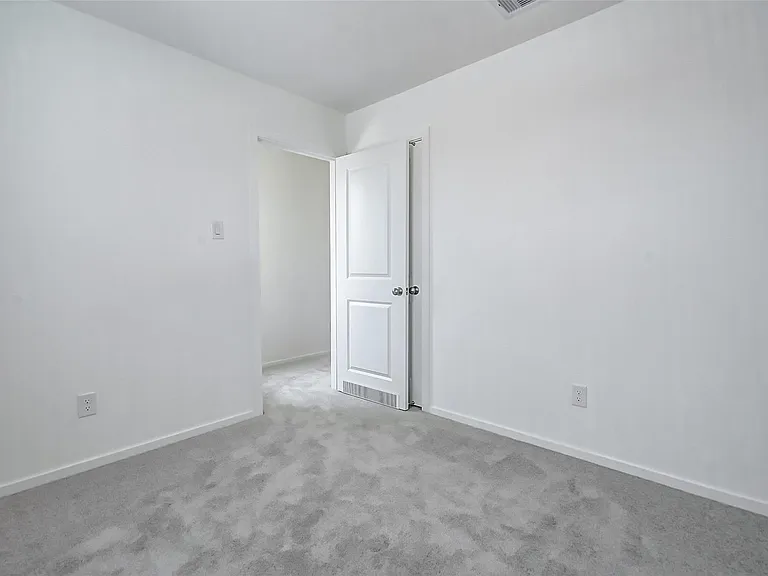 21543 Carosella Dr — Photo 12