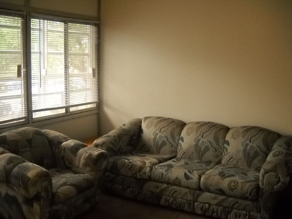 2nd image of 105 E Green St