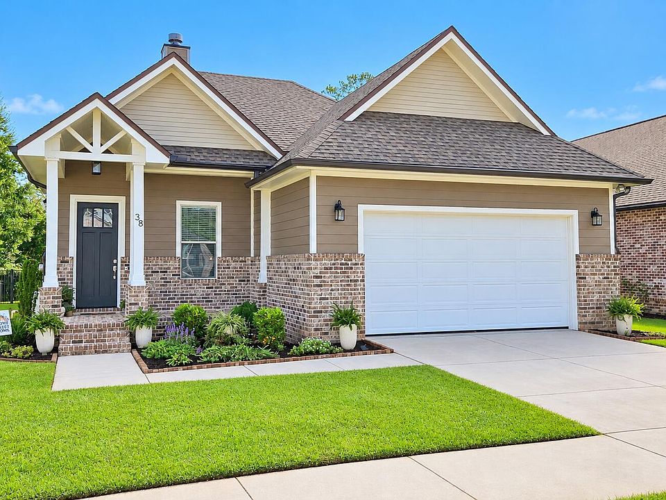 1st image of 38 Oaktree Blvd