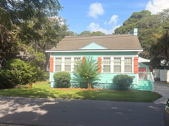 2nd image of 705 Lovell Ave