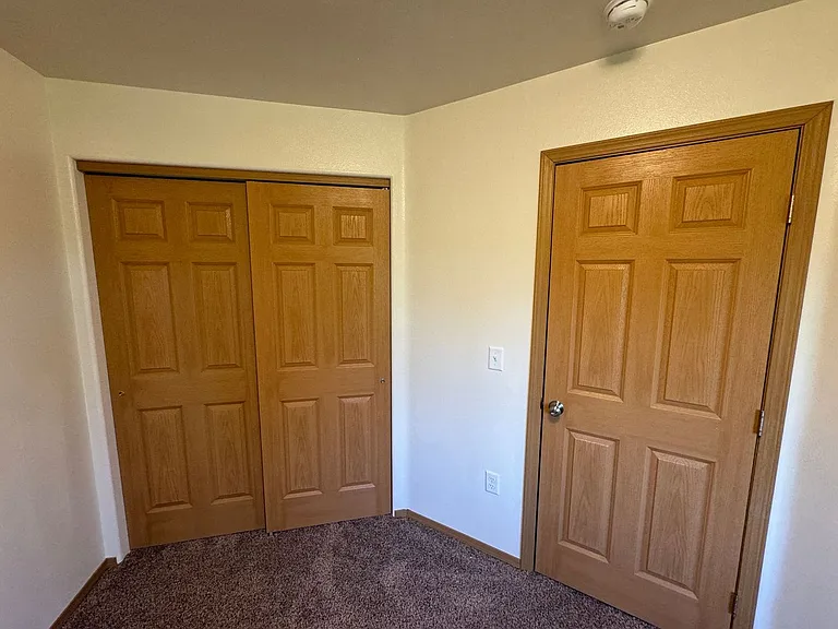 4595 W Overby St — Photo 15