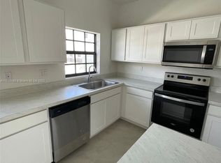 1157 SW 8th Ave, Florida City, FL 33034