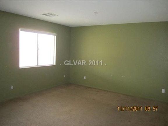 5th image of 6011 Stone Hollow Ave