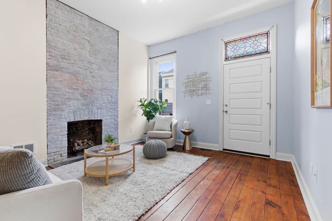 next background image