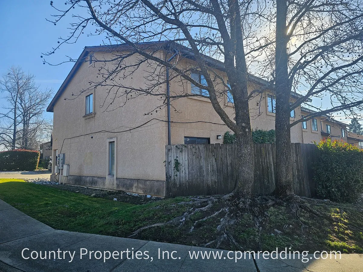 Building Photo - 1217 Lancers Ln