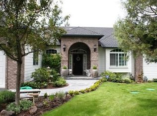1745 Mountain Quail Dr, Redmond, OR 97756