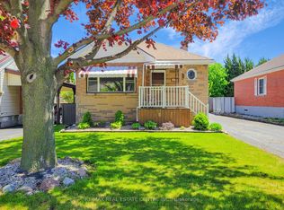 363 E 27th St, Hamilton, ON L8V 3G9
