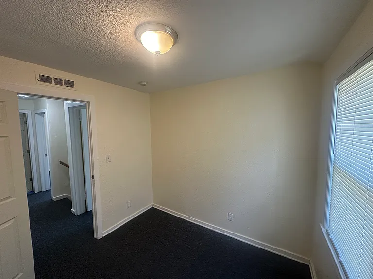 216 Pearl Hbr #216 — Photo 7