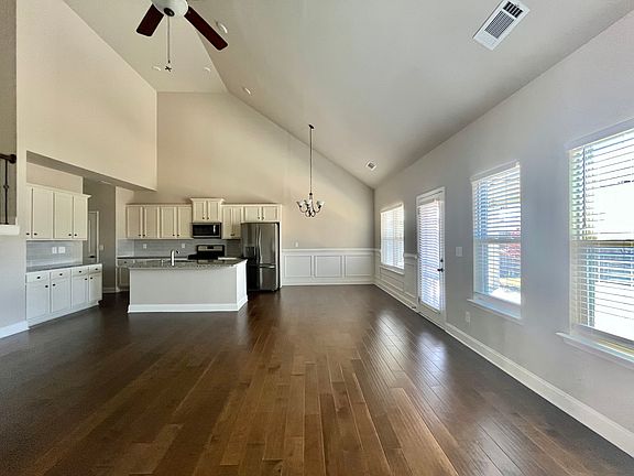 4th image of 3733 Southfield Ct