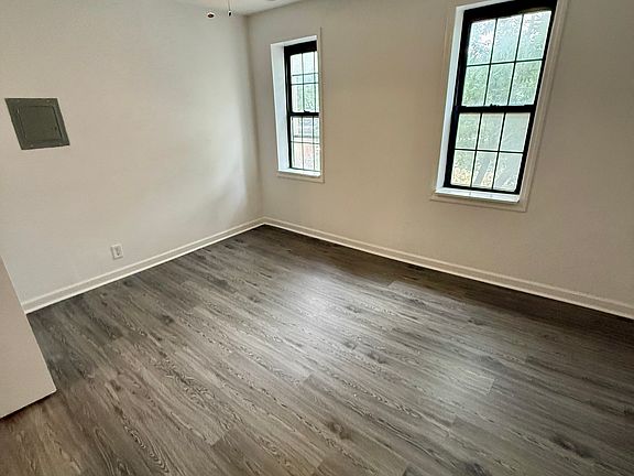 4th image of 896 Flushing Ave APT 2