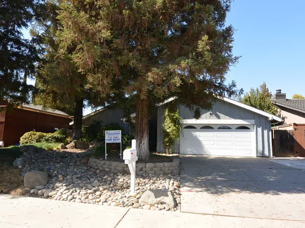 3618 W Country Ave, Visalia, CA 93277