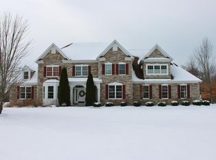 2590 Heritage Way, Stevensville, MI 49127