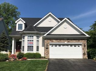 19 King Ct, Upper Chichester, PA 19061