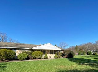 495 Valley Rd, West Grove, PA 19390