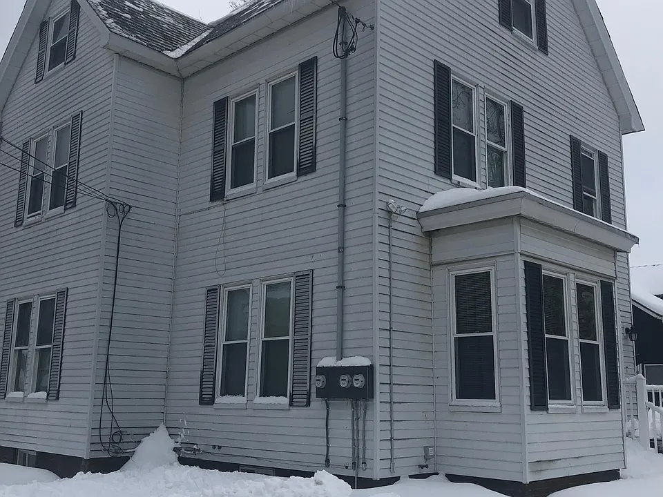 61 Congress St #2