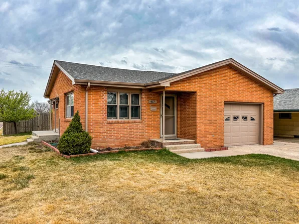 417 S Smokyhill Ave, Oakley, KS 67748