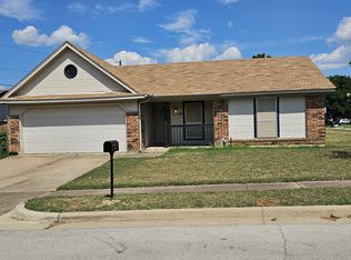 6349 Beetle Dr, Watauga, TX 76148