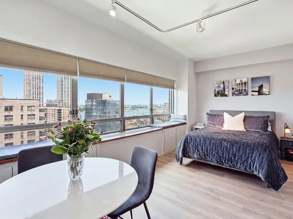 170 W End Ave APT 30M, New York, NY 10023