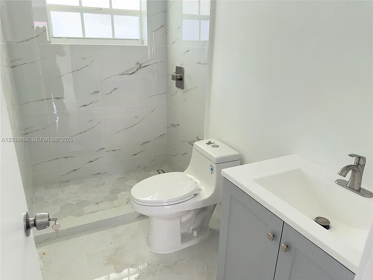 2191 NE 167th St #5 — Photo 8