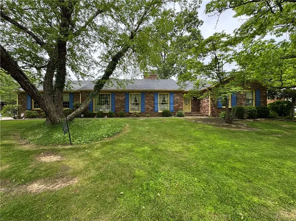 113 Allenwood Dr, Paris, IL 61944