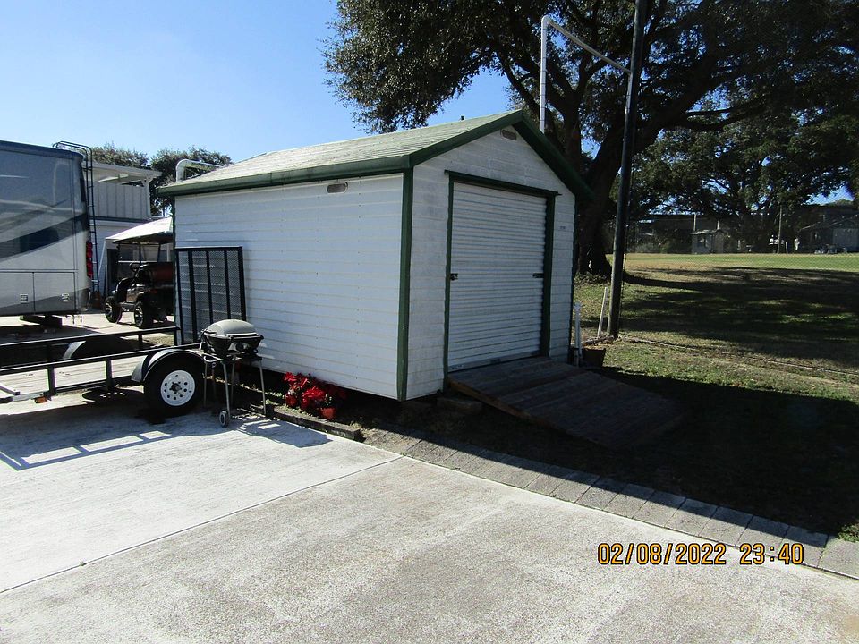 2nd image of 521 Par Pines Blvd