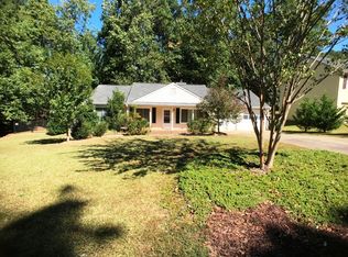 1497 Chaseway Cir, Powder Springs, GA 30127