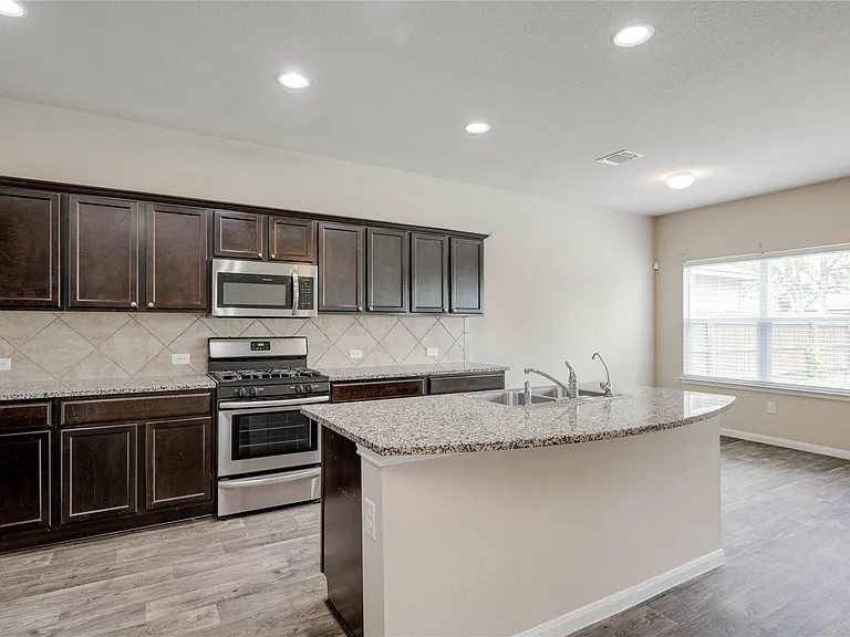 2908 Tilmon Ln — Photo 9