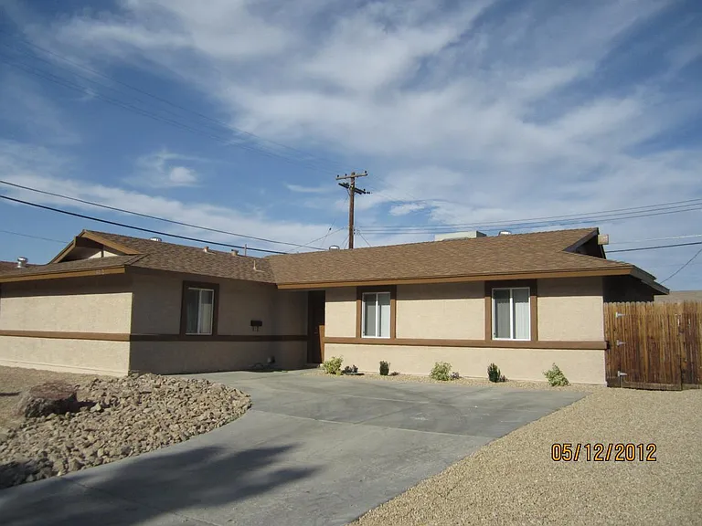 4162 Canal St — Photo 1