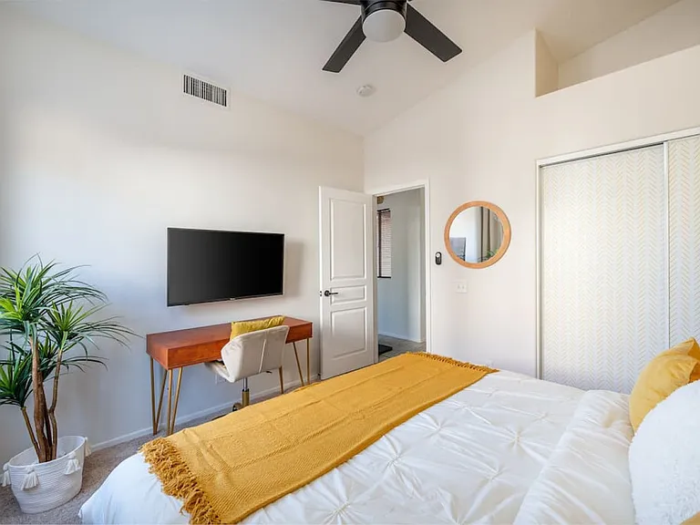 Buckskin Cir — Photo 20