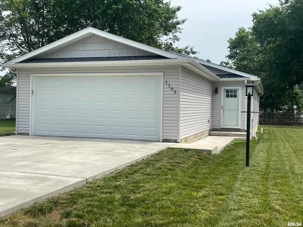 1105 E Union St, Marion, IL 62959