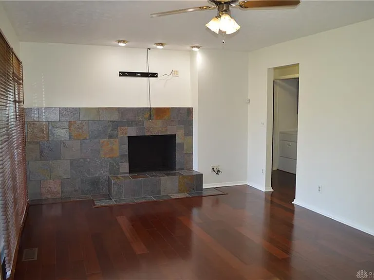 1280 Kentshire Dr — Photo 23