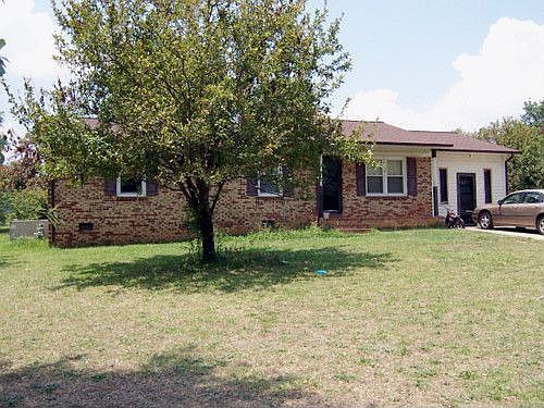 1st image of 134 Victor Dr