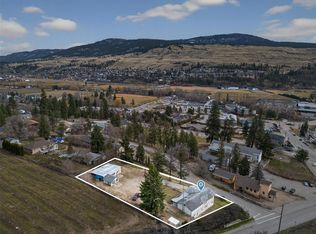 10114 Newene Rd, Lake Country, BC V4V1V2