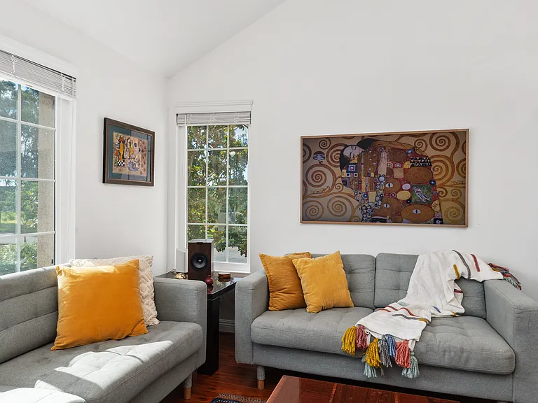 53 Woodleaf — Photo 4