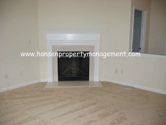 5th image of 205 Laurelton Cir