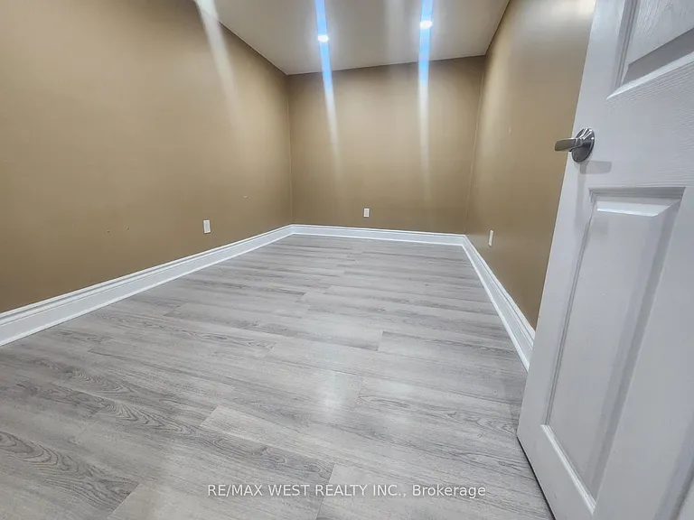 5 Ludgate Dr #BASEMENT — Photo 11