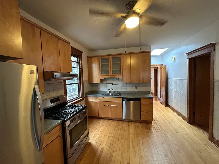 2113 N Springfield Ave #2 — Photo 3