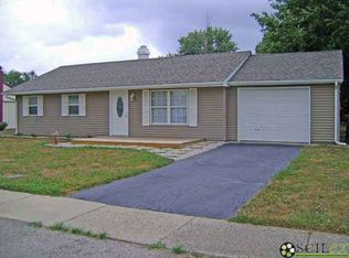 523 High School Dr, Edinburgh, IN 46124