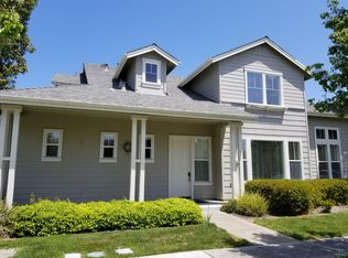 702 Lacewing Ln, Redwood City, CA 94065