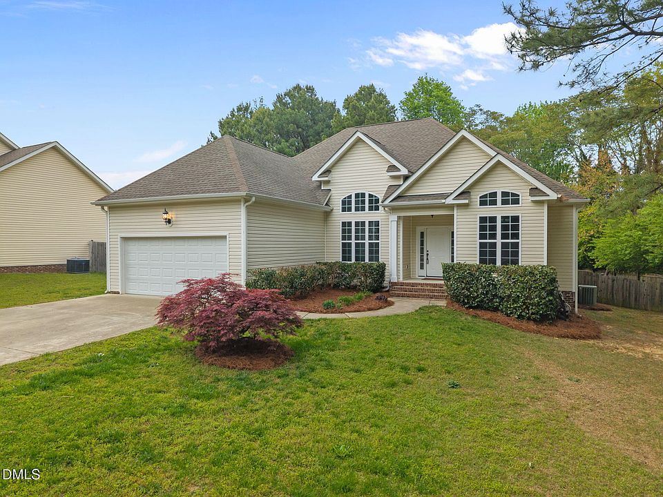 1st image of 53 Riverstone Dr