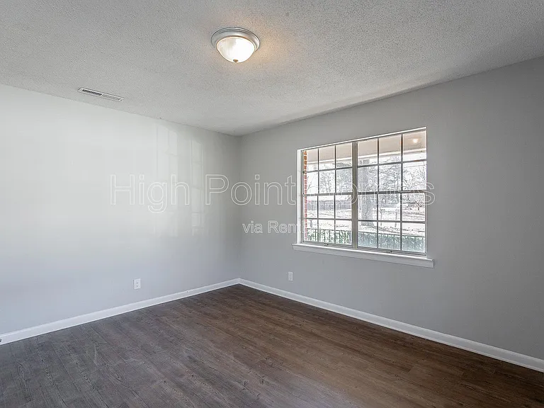 125 Swafford Rd #B — Photo 10