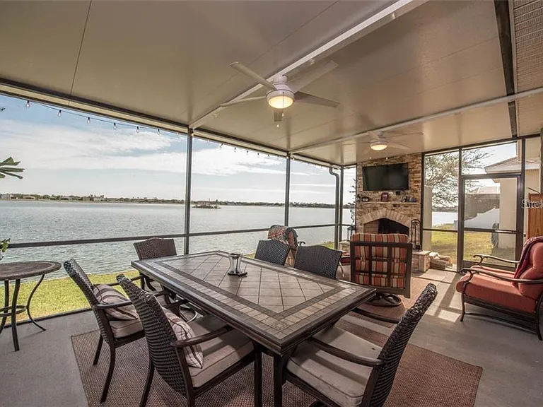1742 Mira Lago Cir — Photo 7