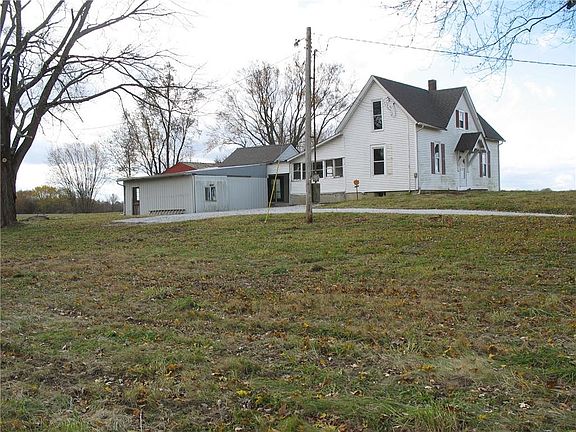 4th image of 5877 W County Road 1025 N