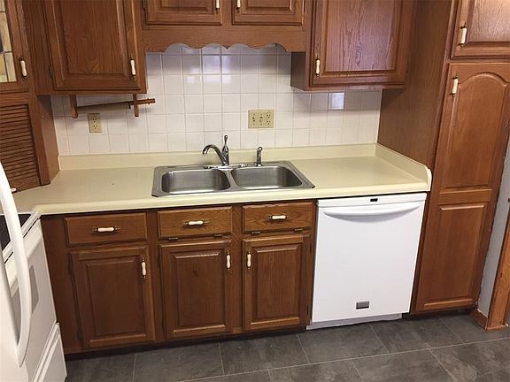 2nd image of 213 Drexel Dr SW